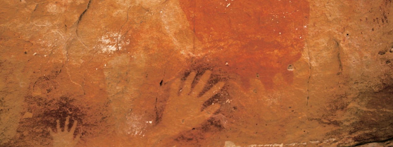 http://www.planete-australie.com/wp-content/uploads/2012/09/Australie-Peintures-Aborigenes-1250x467.jpg